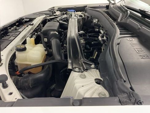 Used 2020 Ford Explorer Platinum w/ Premium Technology Package image 22