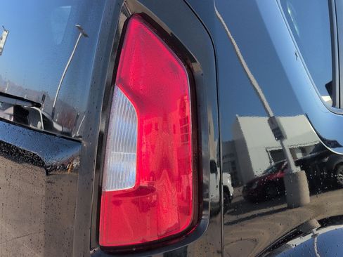 Used 2013 Kia Soul + w/ Audio Pkg image 11