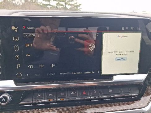 New 2026 GMC Sierra 1500 SLE w/ Preferred Package AWD/4WD image 13