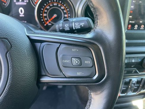 Used 2022 Jeep Wrangler Unlimited Sport AWD/4WD image 16