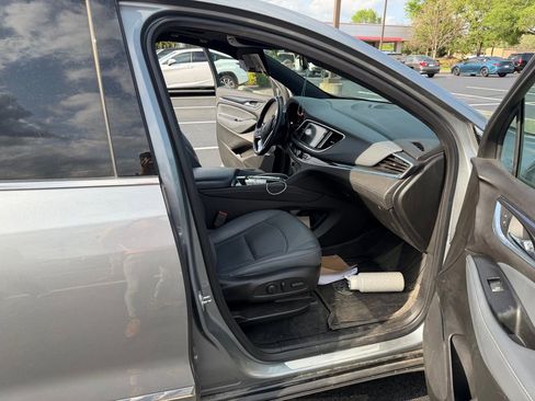 Used 2024 Buick Enclave Essence w/ Experience Buick Package image 16