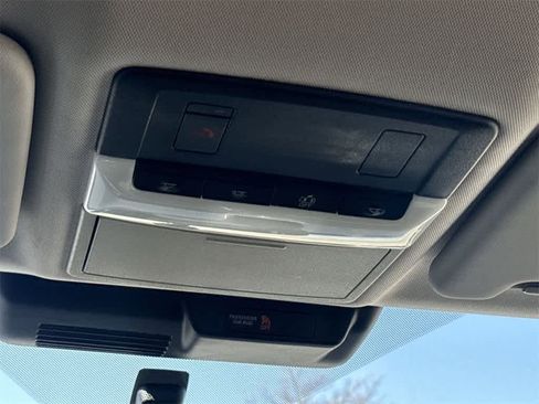 Used 2024 Mitsubishi Outlander SE image 23