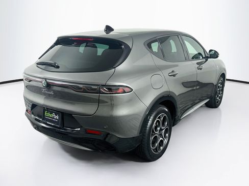 Used 2024 Alfa Romeo Tonale Ti w/ Premium Interior Package AWD/4WD image 9