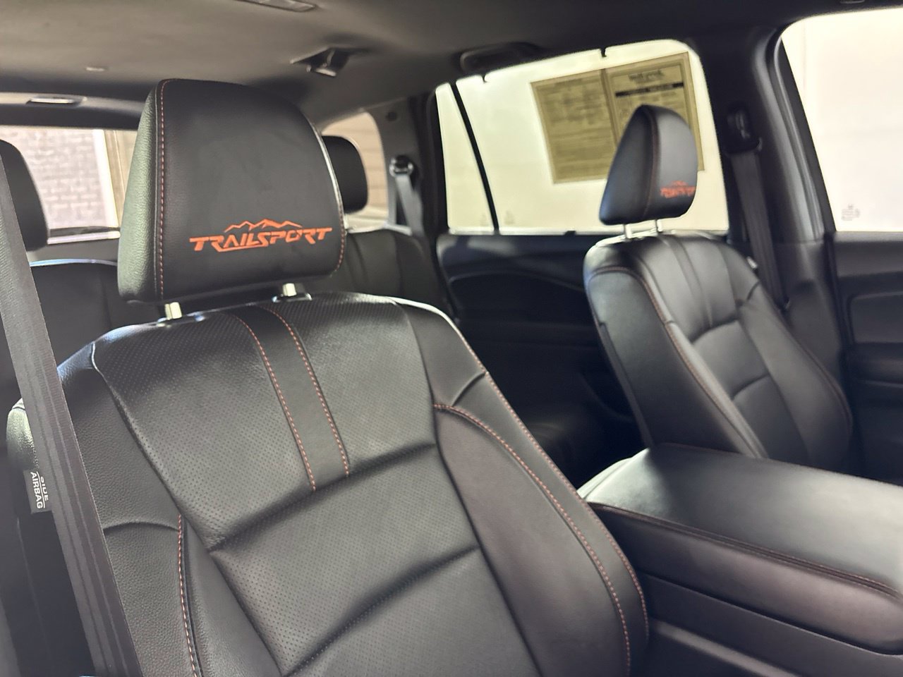 Used 2025 Honda Passport TrailSport image 32