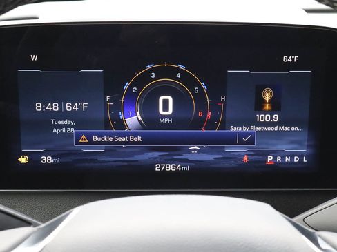 Used 2025 Chevrolet Traverse LT FWD image 32