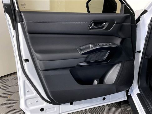 New 2026 Nissan Pathfinder SV image 42