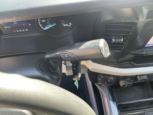 Used 2025 Ford F250 XLT w/ FX4 Off-Road Package image 18