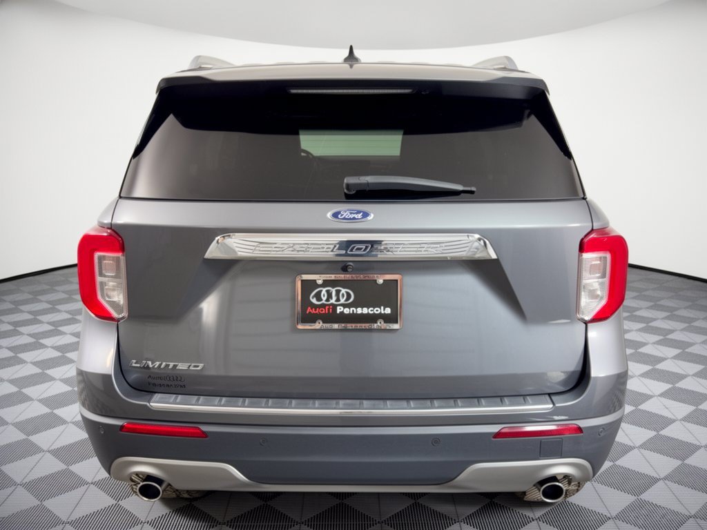Used 2022 Ford Explorer Limited w/ Equipment Group 301A RWD image 11