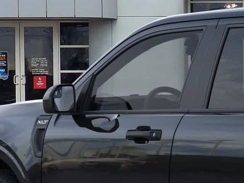 New 2025 Ford Maverick XLT w/ XLT Luxury Package FWD image 20