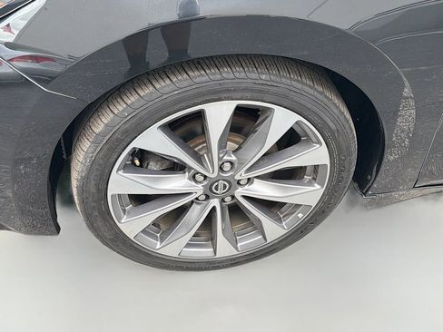 Used 2022 Nissan Maxima Platinum w/ Sport Mat Group image 32