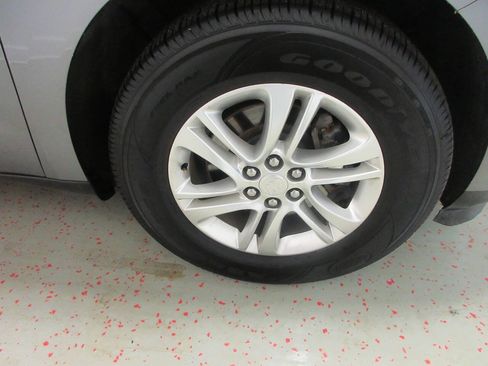 Used 2019 Buick Enclave Essence w/ Trailering Package, 5000 lbs. AWD/4WD image 30