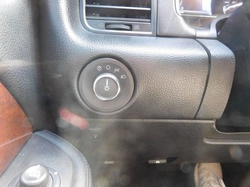 Used 2017 Lincoln Navigator L Select image 26