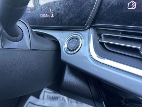 Used 2025 Chevrolet Trax LT image 16