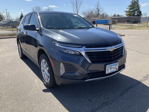 Certified 2023 Chevrolet Equinox LT image 2