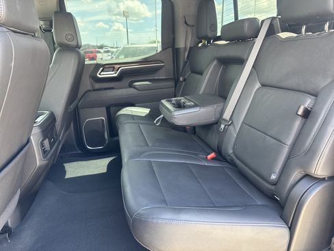 Used 2025 Chevrolet Silverado 1500 LT w/ Leather Package RWD image 8