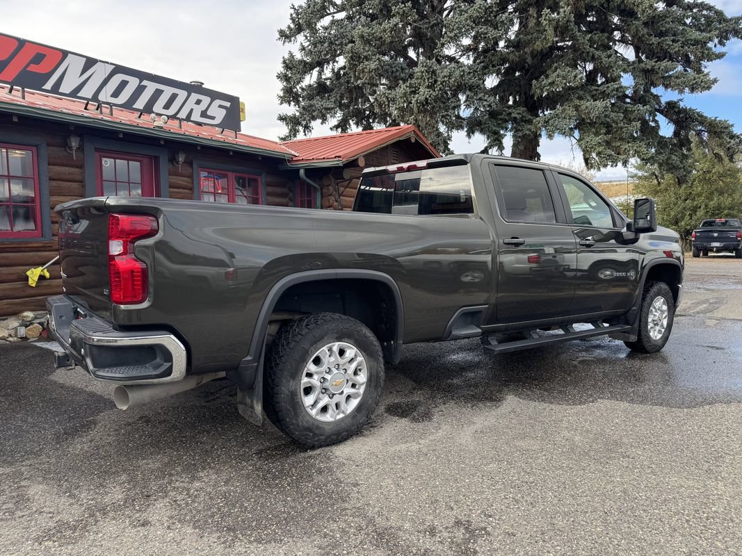Used 2022 Chevrolet Silverado 3500 LT w/ All Star Edition AWD/4WD image 4