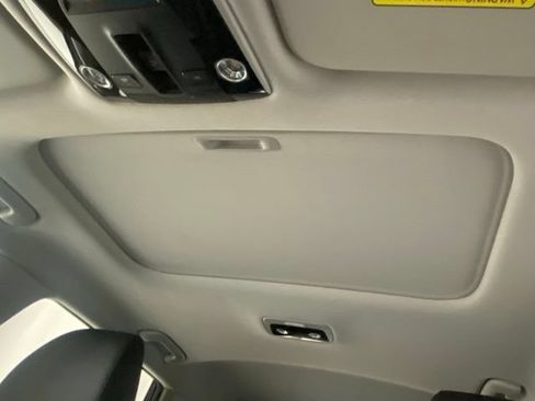 Used 2021 Kia Seltos SX w/ SX Sunroof Package AWD/4WD image 26