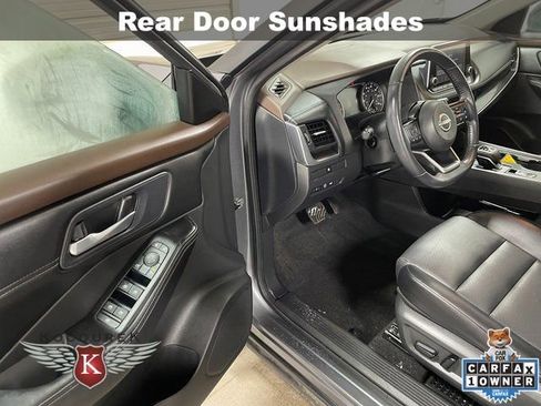 Used 2023 Nissan Rogue SV w/ SV Premium B Package image 11