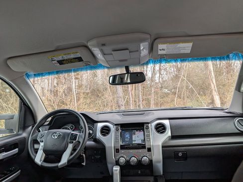 Used 2016 Toyota Tundra SR5 w/ SR5 Upgrade Package image 20