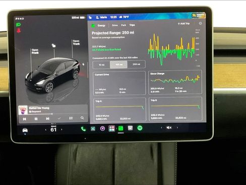 Used 2024 Tesla Model Y 2WD image 19