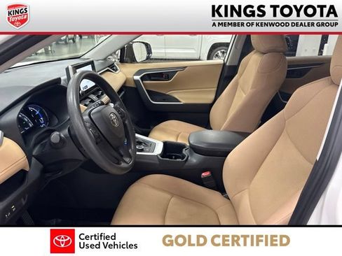 Certified 2025 Toyota RAV4 LE AWD/4WD image 14