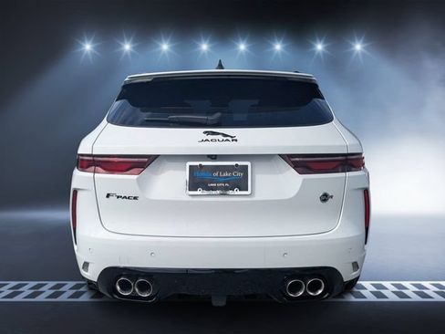 Used 2022 Jaguar F-PACE SVR AWD/4WD image 5