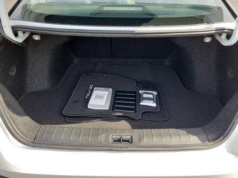 New 2026 Nissan Sentra SR w/ SR Premium Package FWD image 15