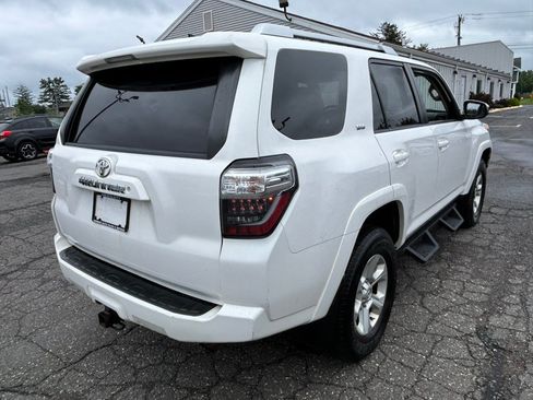Used 2015 Toyota 4Runner SR5 AWD/4WD image 5