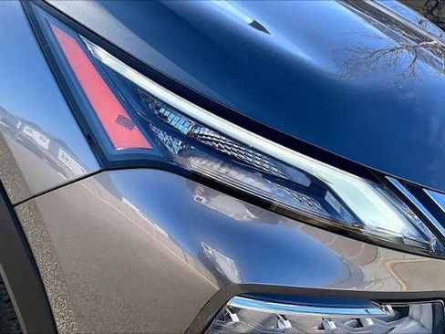 Certified 2023 Nissan Rogue SV image 27