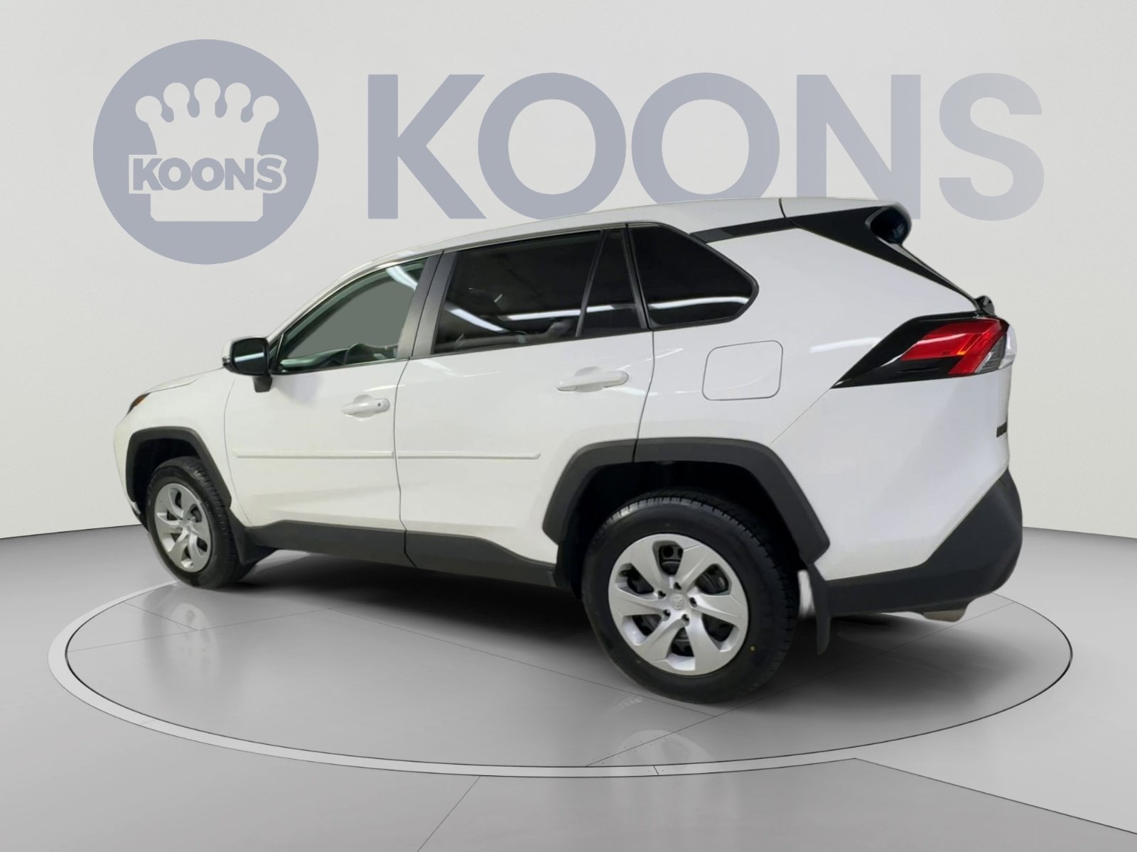Used 2025 Toyota RAV4 LE AWD/4WD image 8