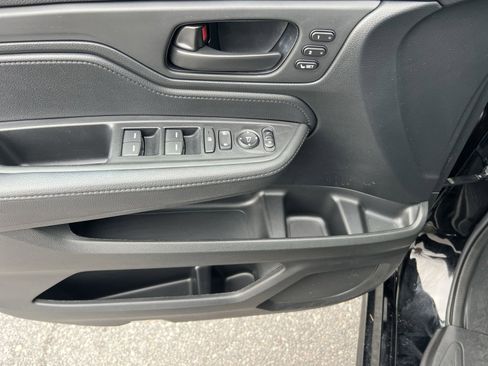 Used 2023 Honda Odyssey Sport image 15