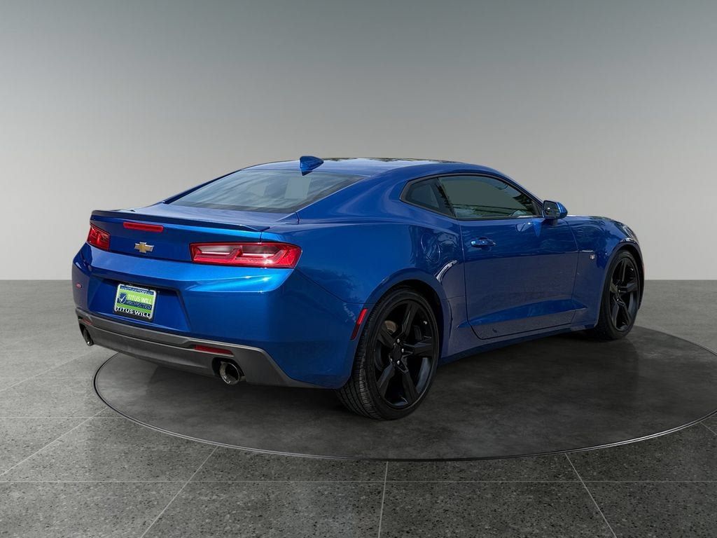 Used 2018 Chevrolet Camaro LT w/ RS Package RWD image 9