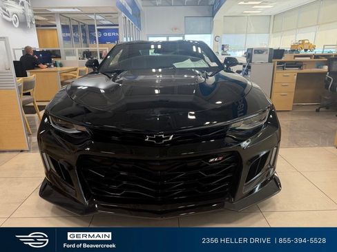 Used 2018 Chevrolet Camaro ZL1 RWD image 3