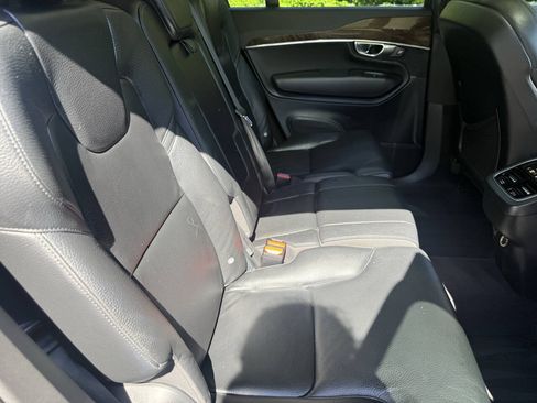 Used 2016 Volvo XC90 T6 Momentum w/ Momentum Plus Package AWD/4WD image 15