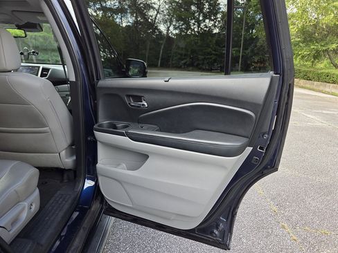 Used 2016 Honda Pilot Touring image 38