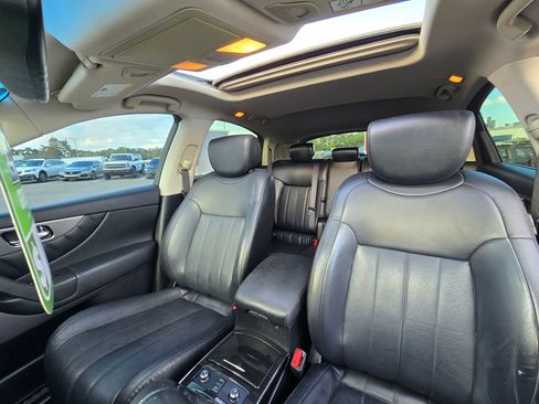 Used 2017 INFINITI QX70 2WD image 25