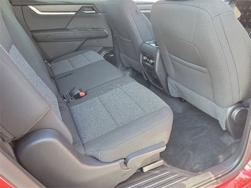 Used 2025 GMC Acadia Elevation image 20