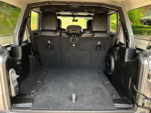 Used 2018 Jeep Wrangler Unlimited Rubicon AWD/4WD image 42