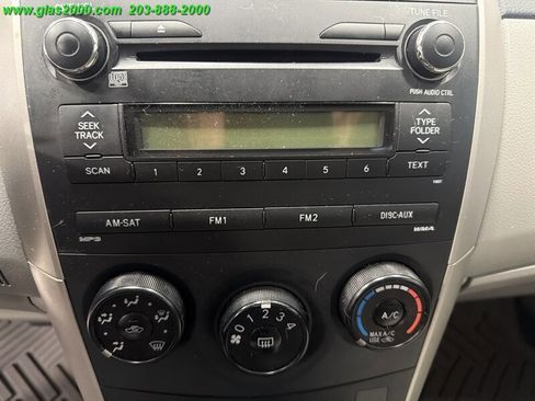Used 2013 Toyota Corolla L FWD image 11