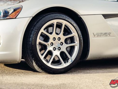 Used 2003 Dodge Viper SRT-10 image 53