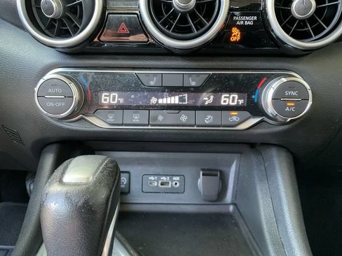 Used 2025 Nissan Sentra SR FWD image 24