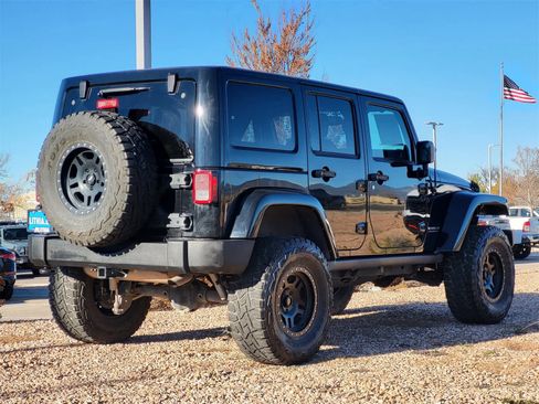 Used 2014 Jeep Wrangler Unlimited Rubicon w/ Connectivity Group image 5