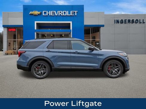 Used 2025 Ford Explorer ST image 9