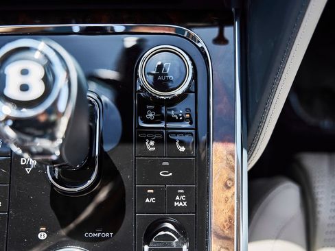 Used 2022 Bentley Flying Spur W12 AWD/4WD image 72
