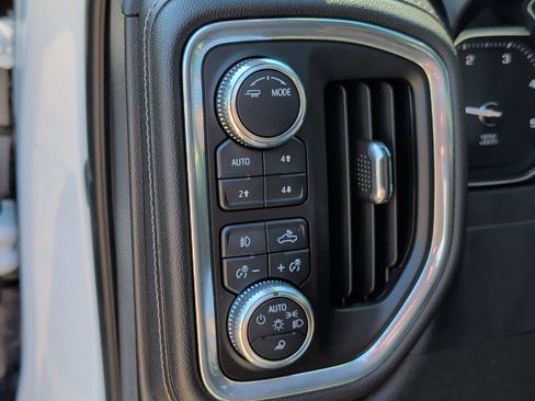 Used 2021 GMC Sierra 3500 Denali AWD/4WD image 14