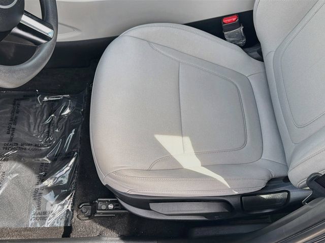 Used 2025 Hyundai Tucson SE FWD image 19