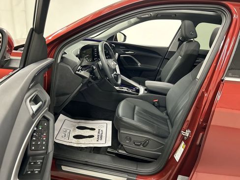 Used 2025 Audi Q5 2.0T Premium Plus w/ Premium Plus image 9