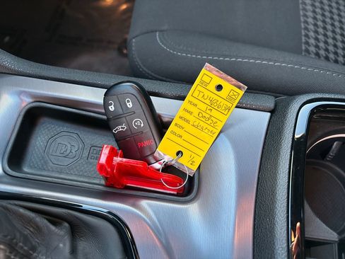 Used 2019 Dodge Charger GT w/ Blacktop Package image 29