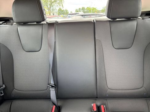 Used 2026 Buick Encore GX Preferred AWD/4WD image 37