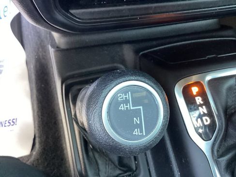 Used 2023 Jeep Wrangler Unlimited Sport AWD/4WD image 38